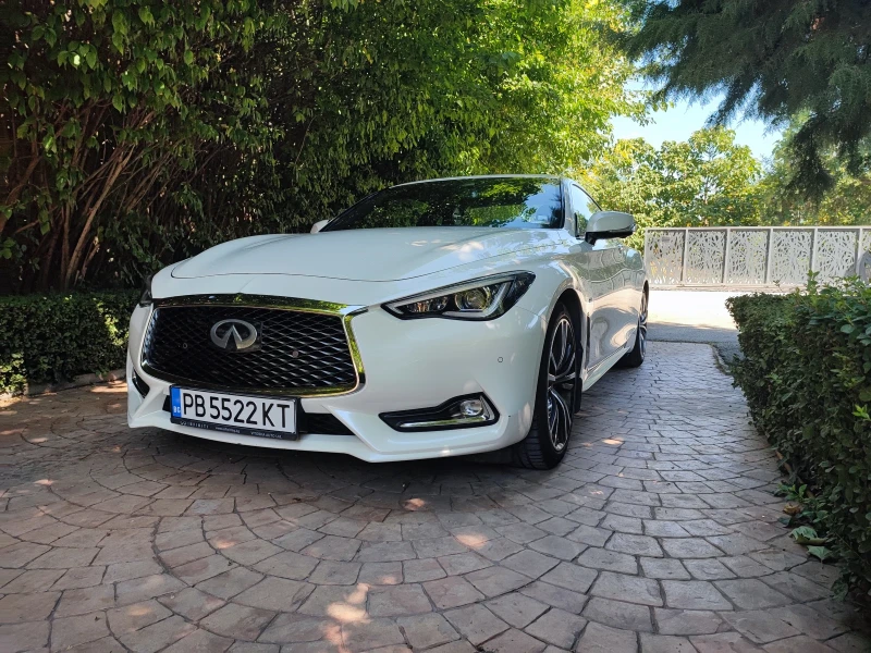 Infiniti Q 2.0 Turbo, снимка 12 - Автомобили и джипове - 48701684