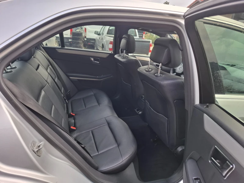 Mercedes-Benz E 250 2.2cdi AMG-pacet Navi Кожа Камера, снимка 10 - Автомобили и джипове - 52307658
