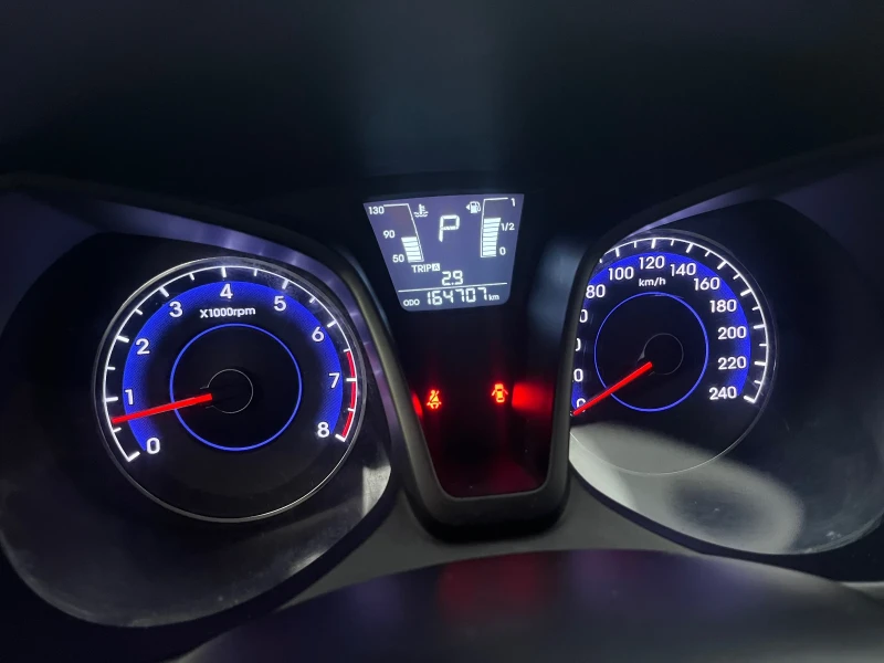 Hyundai Ix20 1.6i - Automatic - Panorama - SWISS , снимка 11 - Автомобили и джипове - 52664644