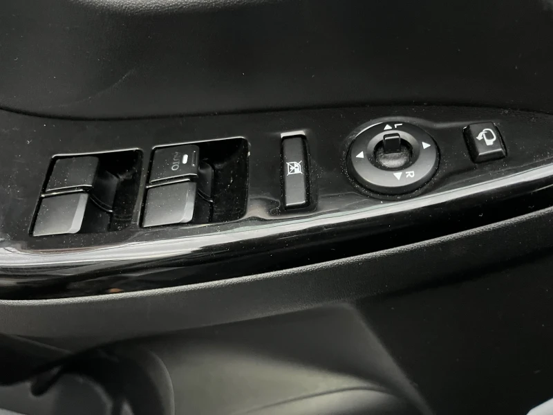 Hyundai Ix20 1.6i - Automatic - Panorama - SWISS , снимка 14 - Автомобили и джипове - 52664644