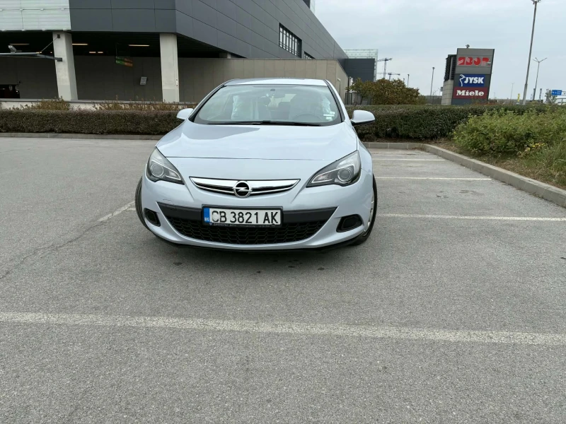 Opel Astra  J GTC, снимка 4 - Автомобили и джипове - 52727549