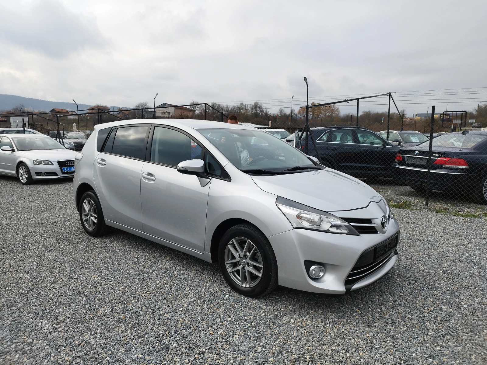 Toyota Verso 1.6  D4D    EVRO 6B - изображение 3