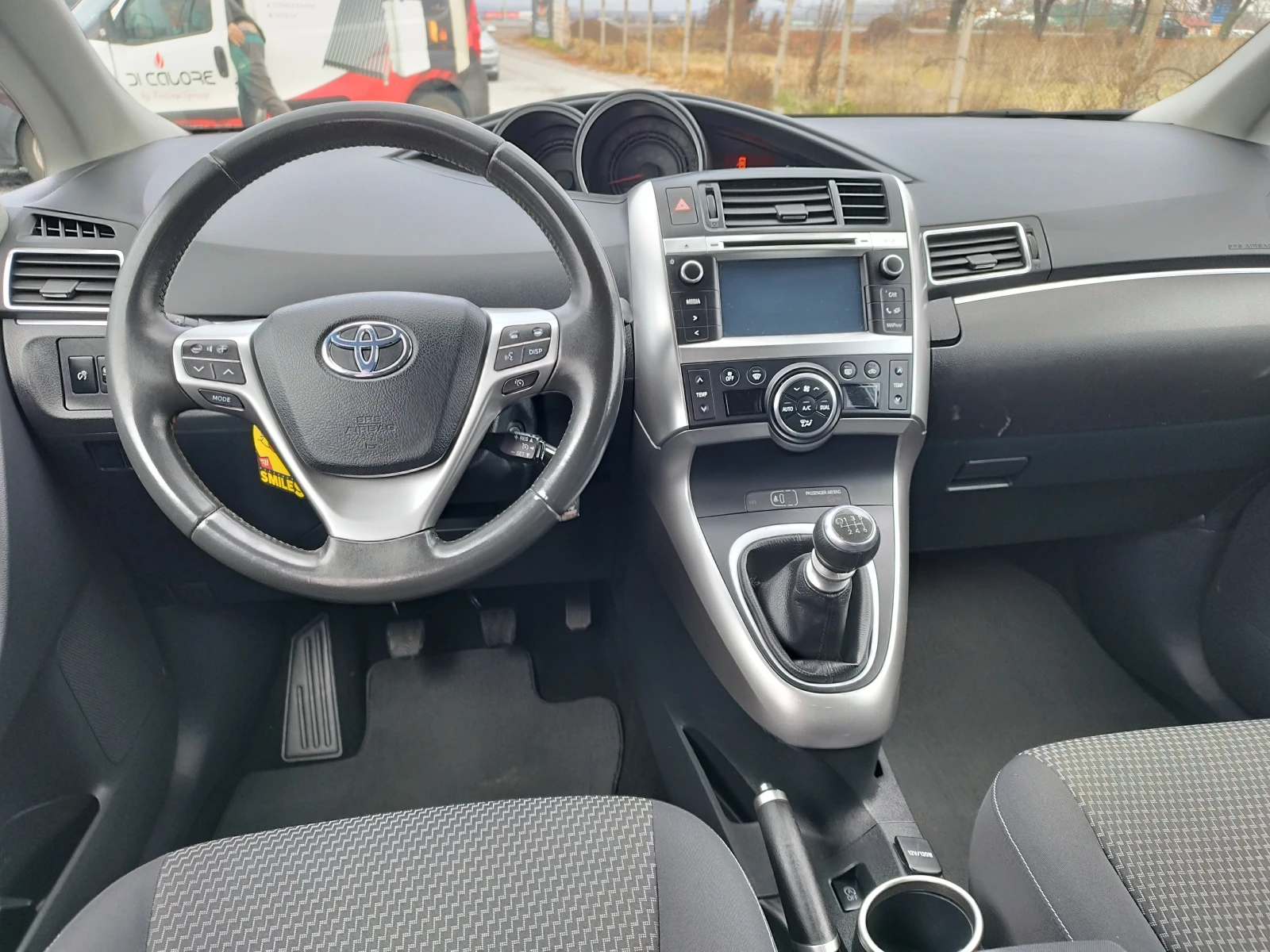 Toyota Verso 1.6  D4D    EVRO 6B - изображение 9