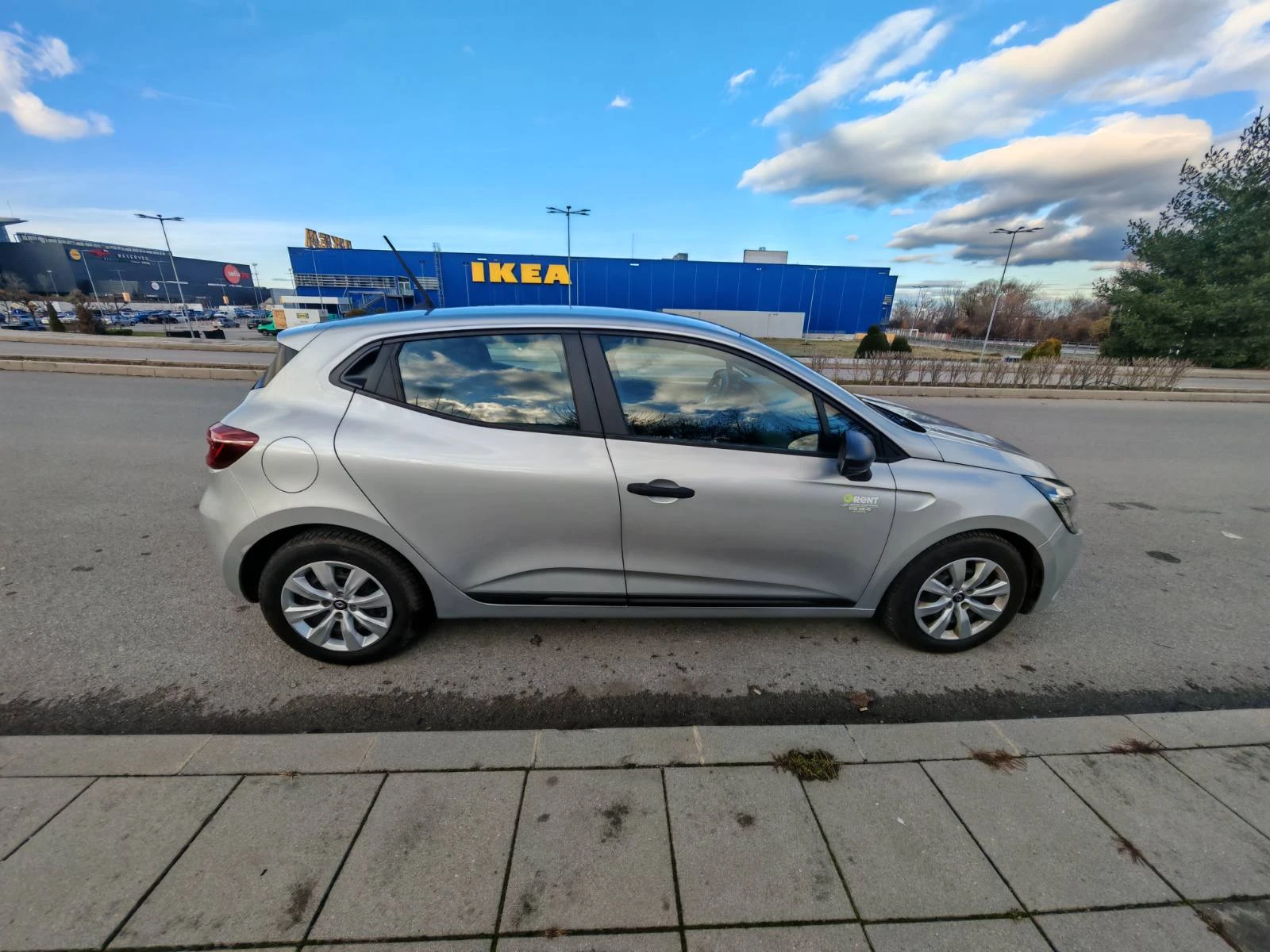 Renault Clio 1.0 SCe в гаранция - изображение 4