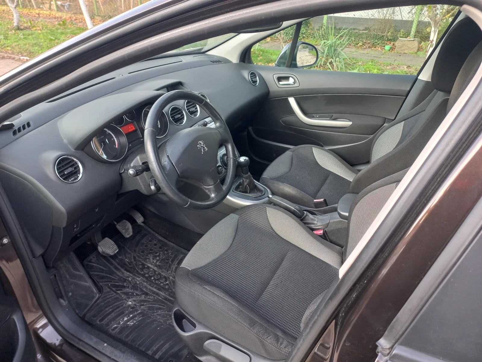 Peugeot 308 1.4i Facelift  - изображение 7