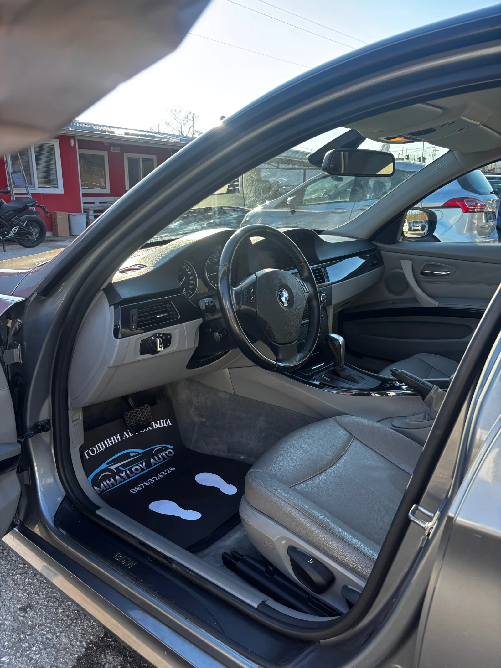 BMW 320 2.0d NAVI/AVTOMAT/КОЖА - изображение 10