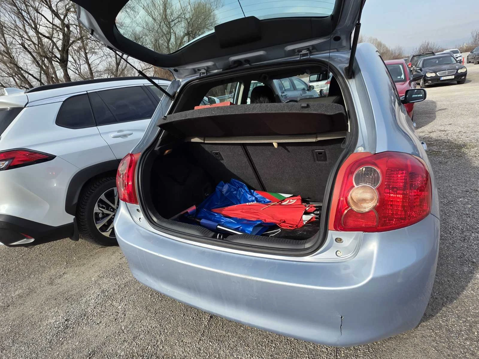 Toyota Auris 2.2 DID - 177ps, снимка 5 - Автомобили и джипове - 53716965