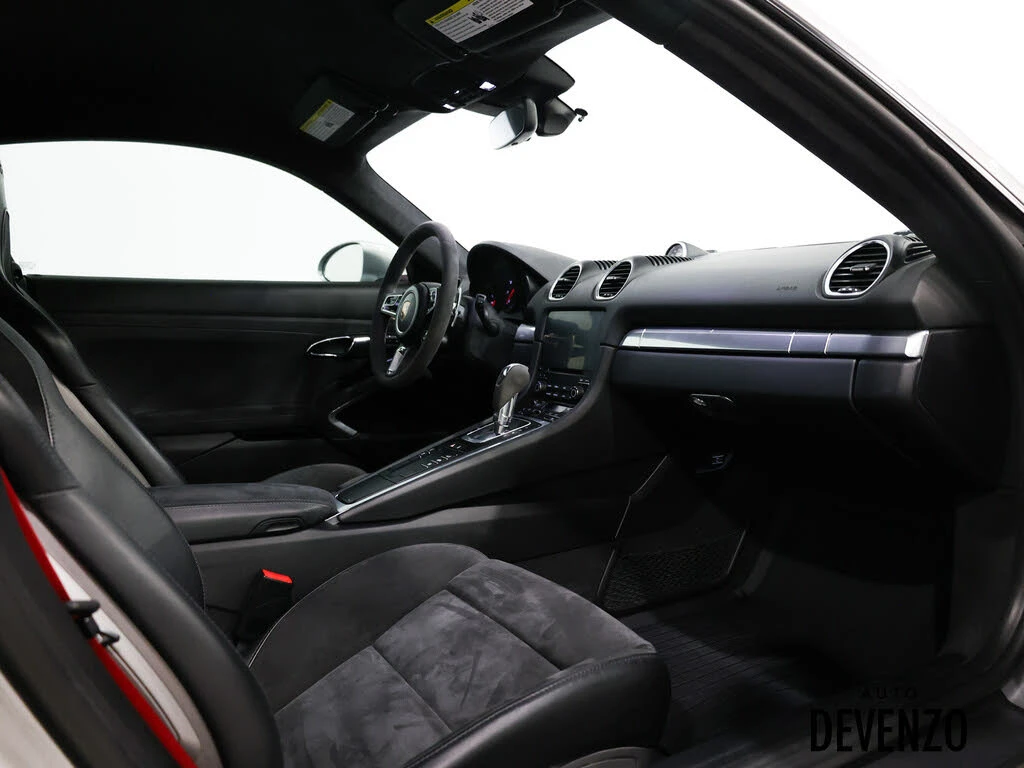 Porsche Cayman 718 GTS - изображение 8