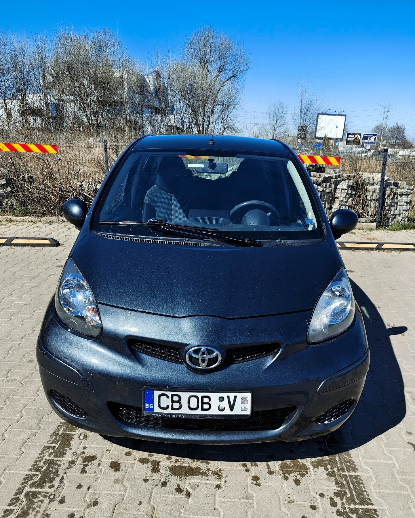 Toyota Aygo 1.0 i, снимка 2 - Автомобили и джипове - 53844505