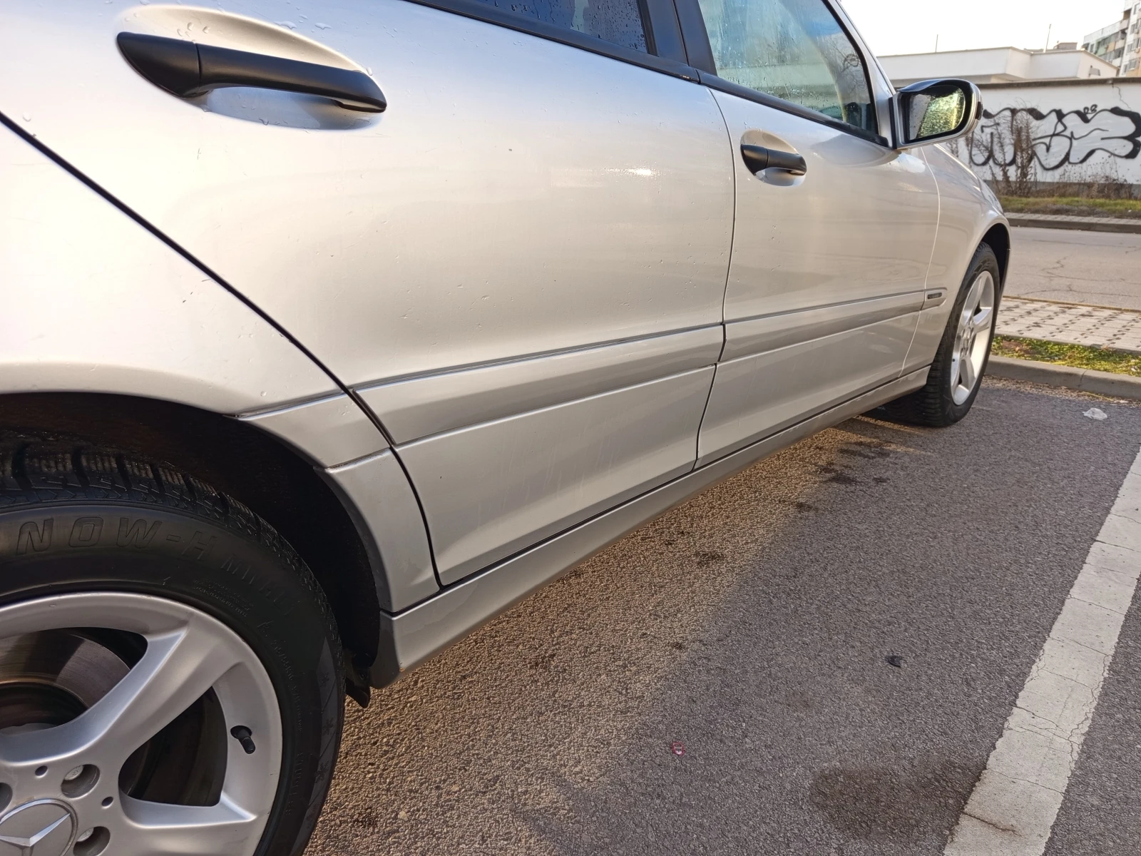 Mercedes-Benz C 180 Kompressor, снимка 5 - Автомобили и джипове - 53854399