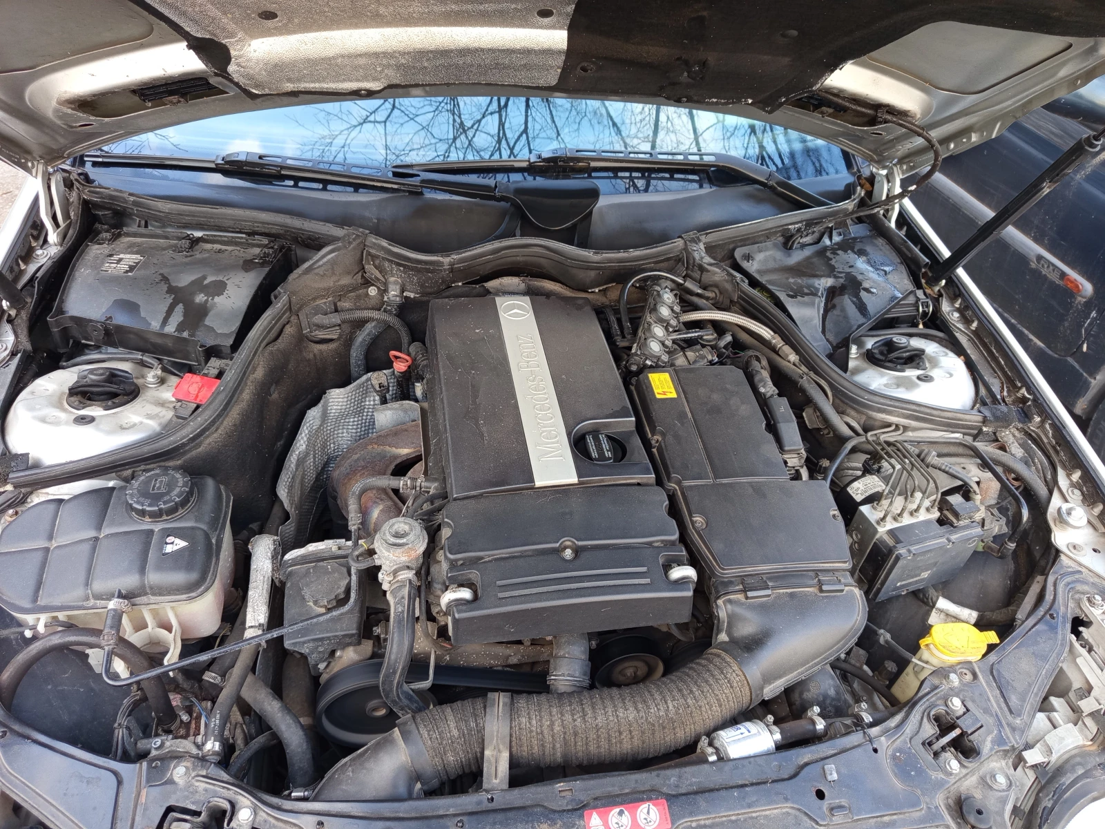 Mercedes-Benz C 180 Kompressor, снимка 8 - Автомобили и джипове - 53854399