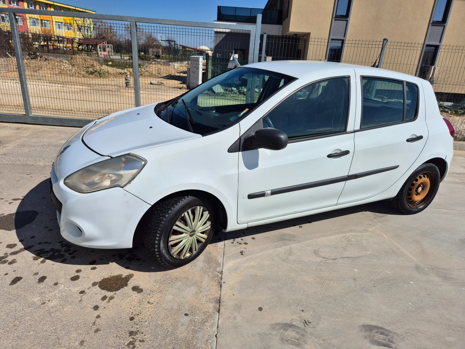 Renault Clio 1.2 БЕНЗИН ГАЗ, снимка 14 - Автомобили и джипове - 53906558