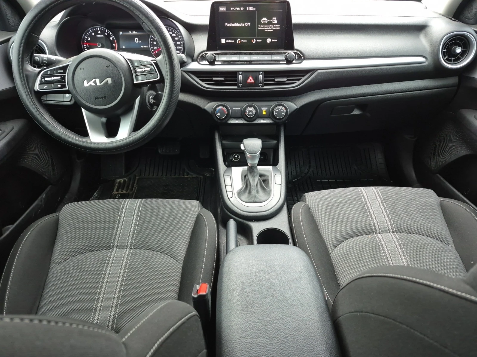 Kia Forte * * CARFAX * * АВТО КРЕДИТ * * , снимка 7 - Автомобили и джипове - 54039152