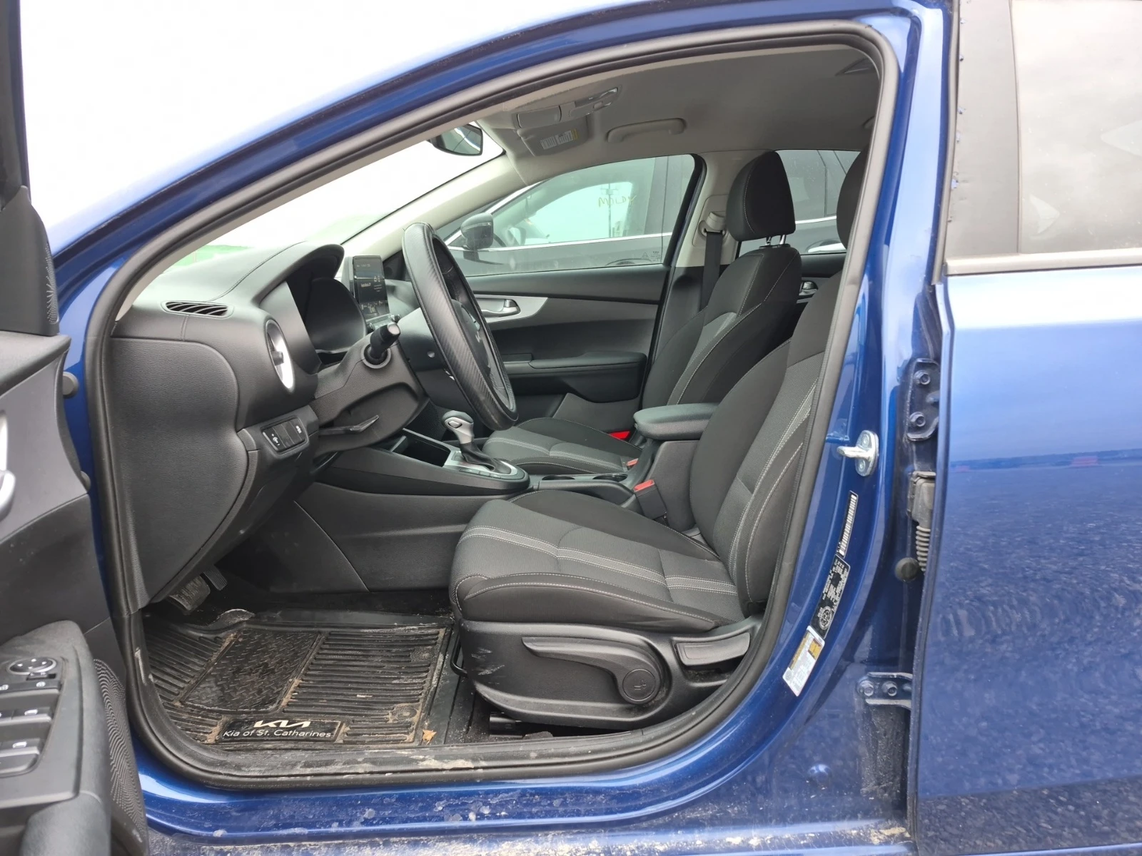 Kia Forte * * CARFAX * * АВТО КРЕДИТ * * , снимка 5 - Автомобили и джипове - 54039152