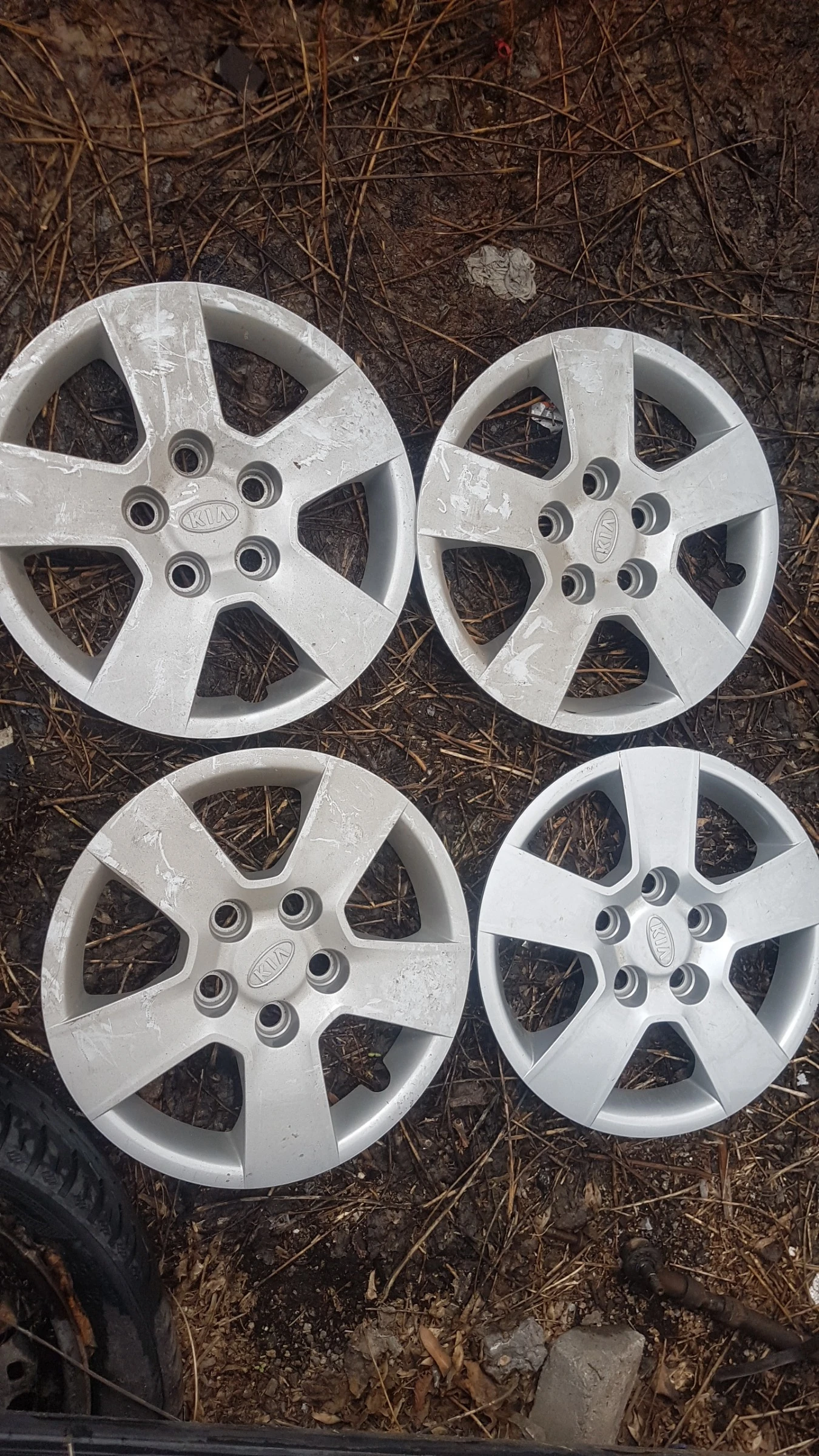 Kia Ceed 1.4I Тасове за джанти