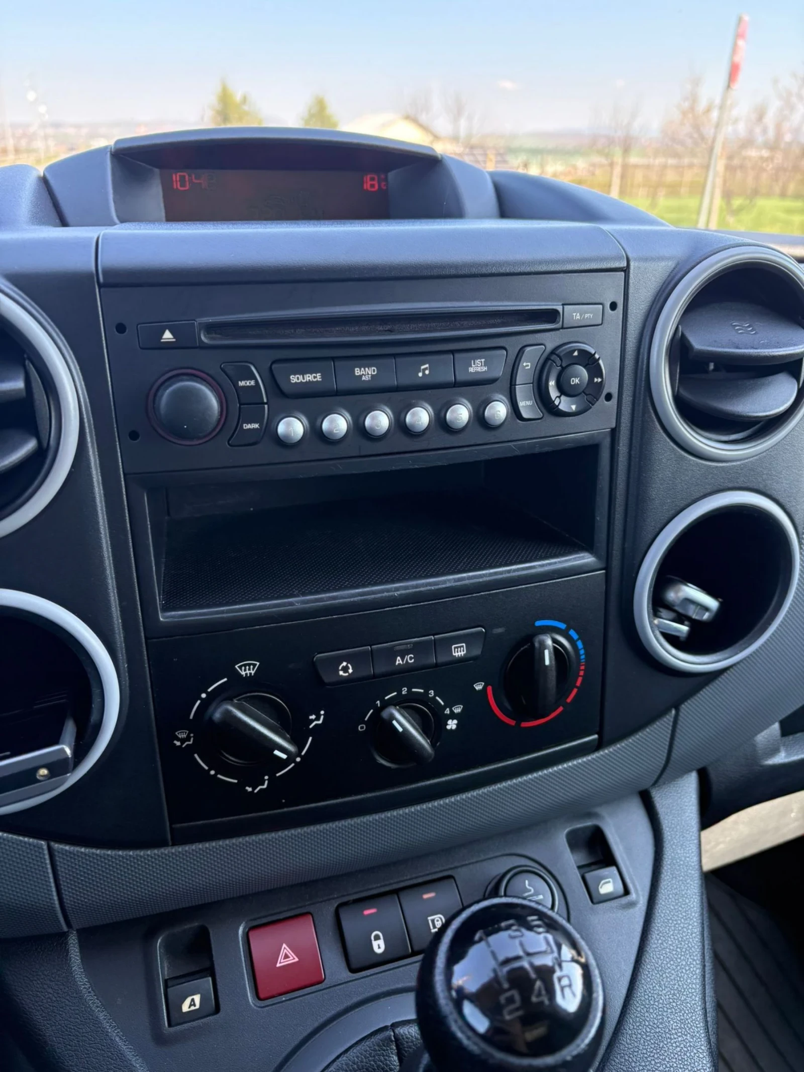 Citroen Berlingo, снимка 5 - Автомобили и джипове - 54110775