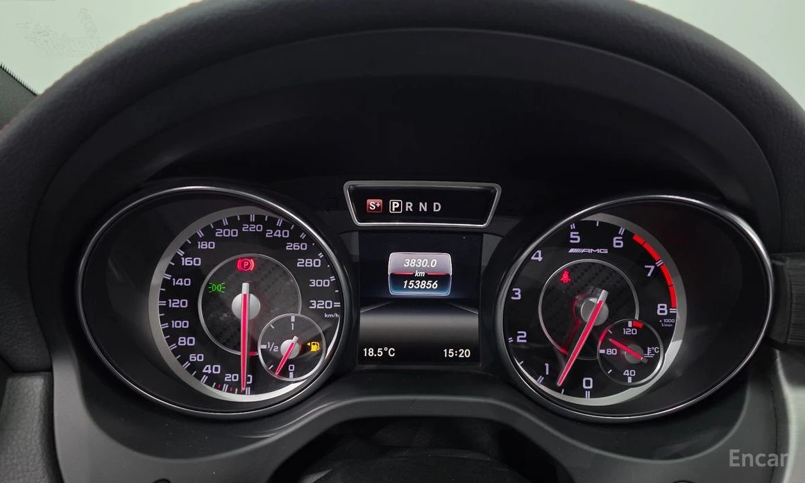 Mercedes-Benz CLA 45 AMG * 4MATIC* КОЖА* ПОДГРЕВ* ПАНОРАМА* КРАЙНА ЦЕНА* , снимка 8 - Автомобили и джипове - 54129605