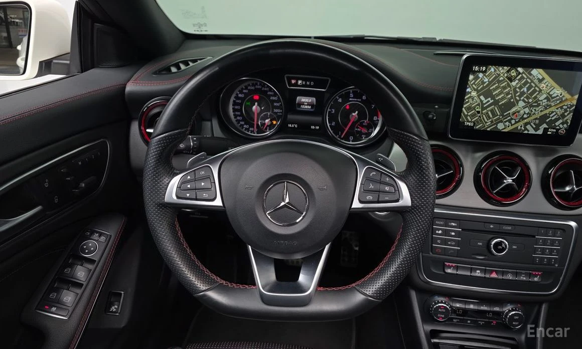 Mercedes-Benz CLA 45 AMG * 4MATIC* КОЖА* ПОДГРЕВ* ПАНОРАМА* КРАЙНА ЦЕНА* , снимка 13 - Автомобили и джипове - 54129605