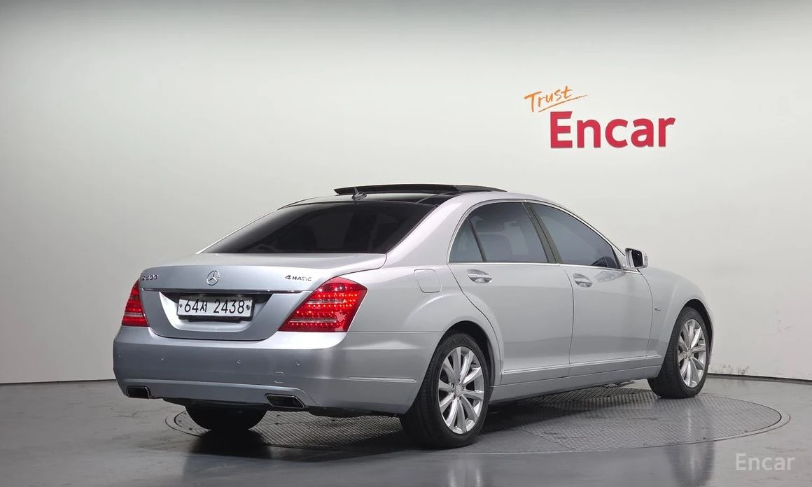 Mercedes-Benz S 500 L* КОЖА* ОБДУХВАНЕ* ПОДГРЕВ* МАСАЖ* ПАНО, снимка 2 - Автомобили и джипове - 54231575