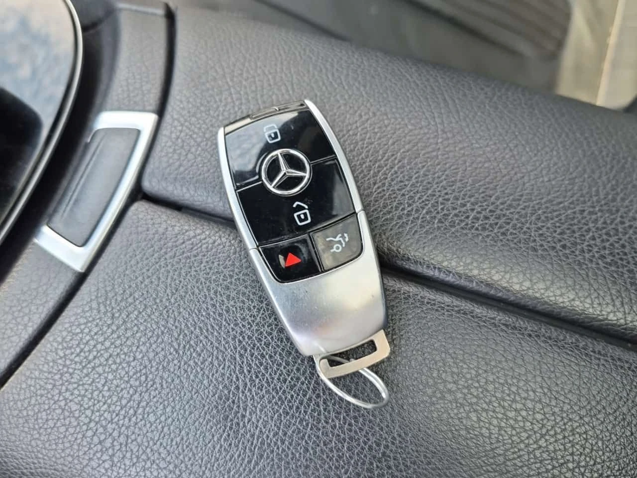 Mercedes-Benz CLS 450 АМГ ПАКЕТ/ПОДГРЕВ/ПАНО/НАВИ/CARFAX/ФИНАНСИРАНЕ, снимка 7 - Автомобили и джипове - 54703316