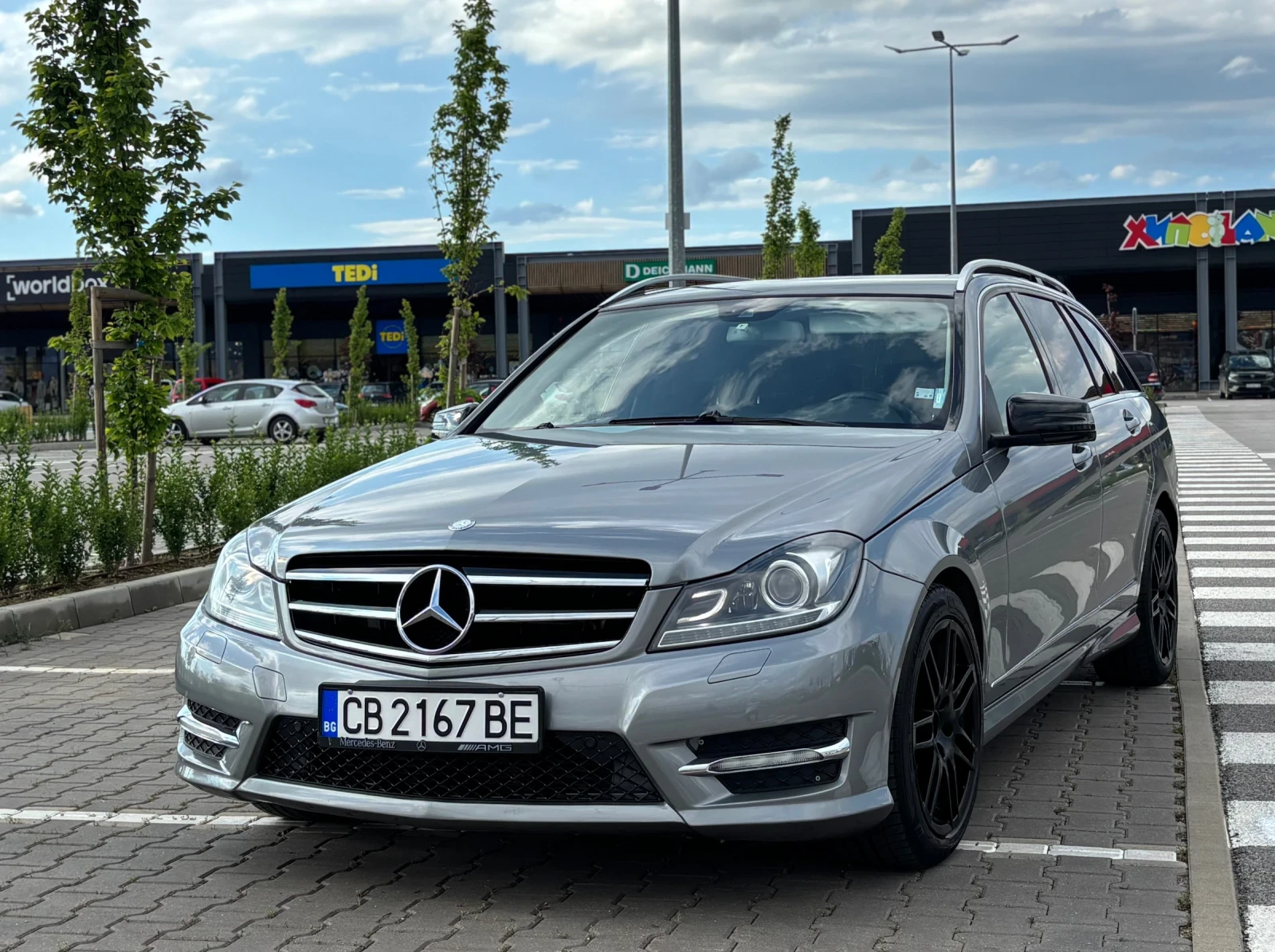 Mercedes-Benz C 250 CDI 4 MATIC //AMG//, снимка 3 - Автомобили и джипове - 54960052