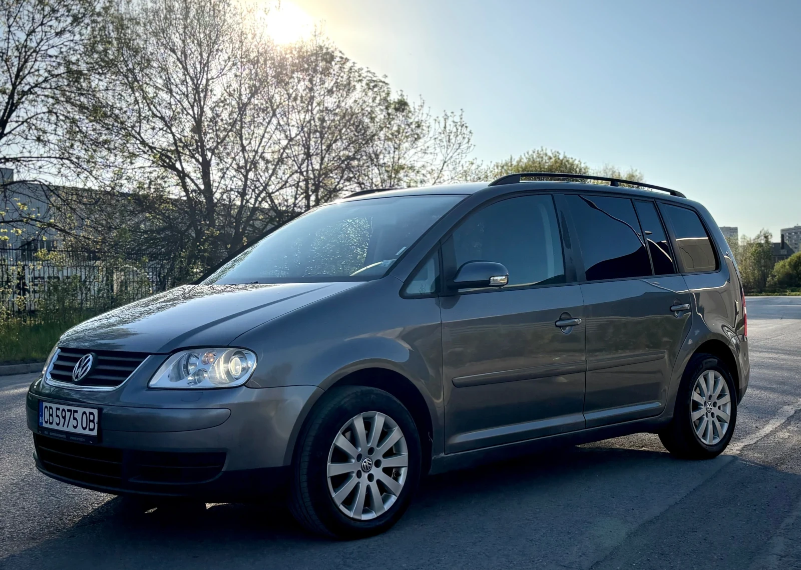 VW Touran 2.0 TDI 8v DSG | Mobile.bg � ����������� 8