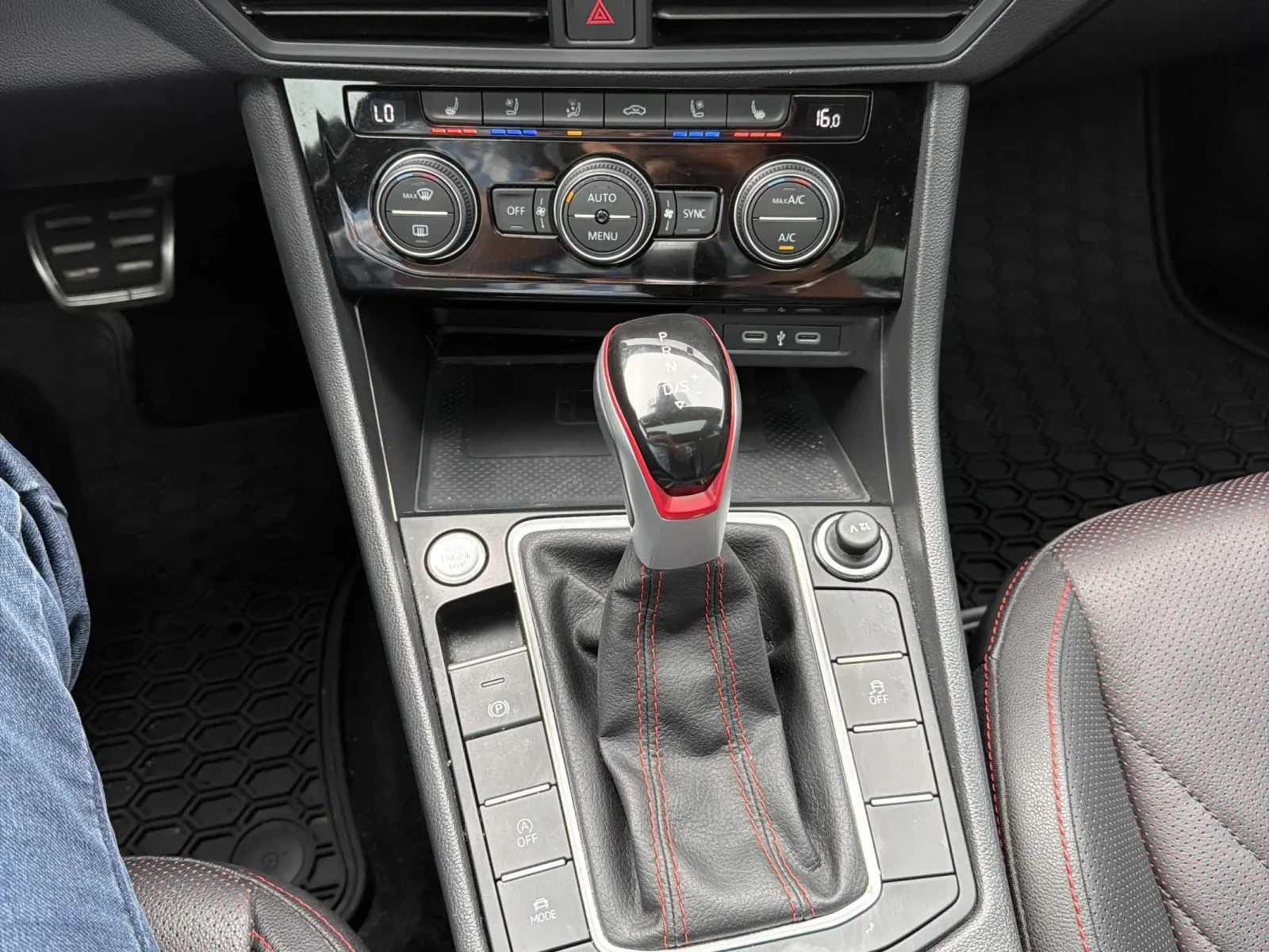 VW Jetta GLI AUTOBAHN, снимка 11 - Автомобили и джипове - 55047627