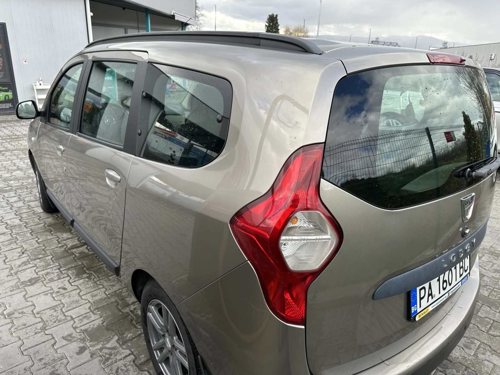 Dacia Lodgy 1.2 TCE-проблем в 4-ти цилиндър, снимка 4 - Автомобили и джипове - 55621593