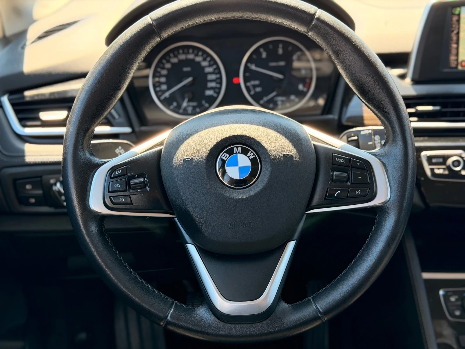 BMW 2 Active Tourer 216D/115kc/LED/EURO 6B, снимка 14 - Автомобили и джипове - 55679631