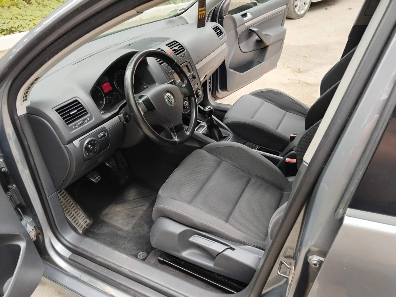 VW Golf, снимка 7 - Автомобили и джипове - 55728923