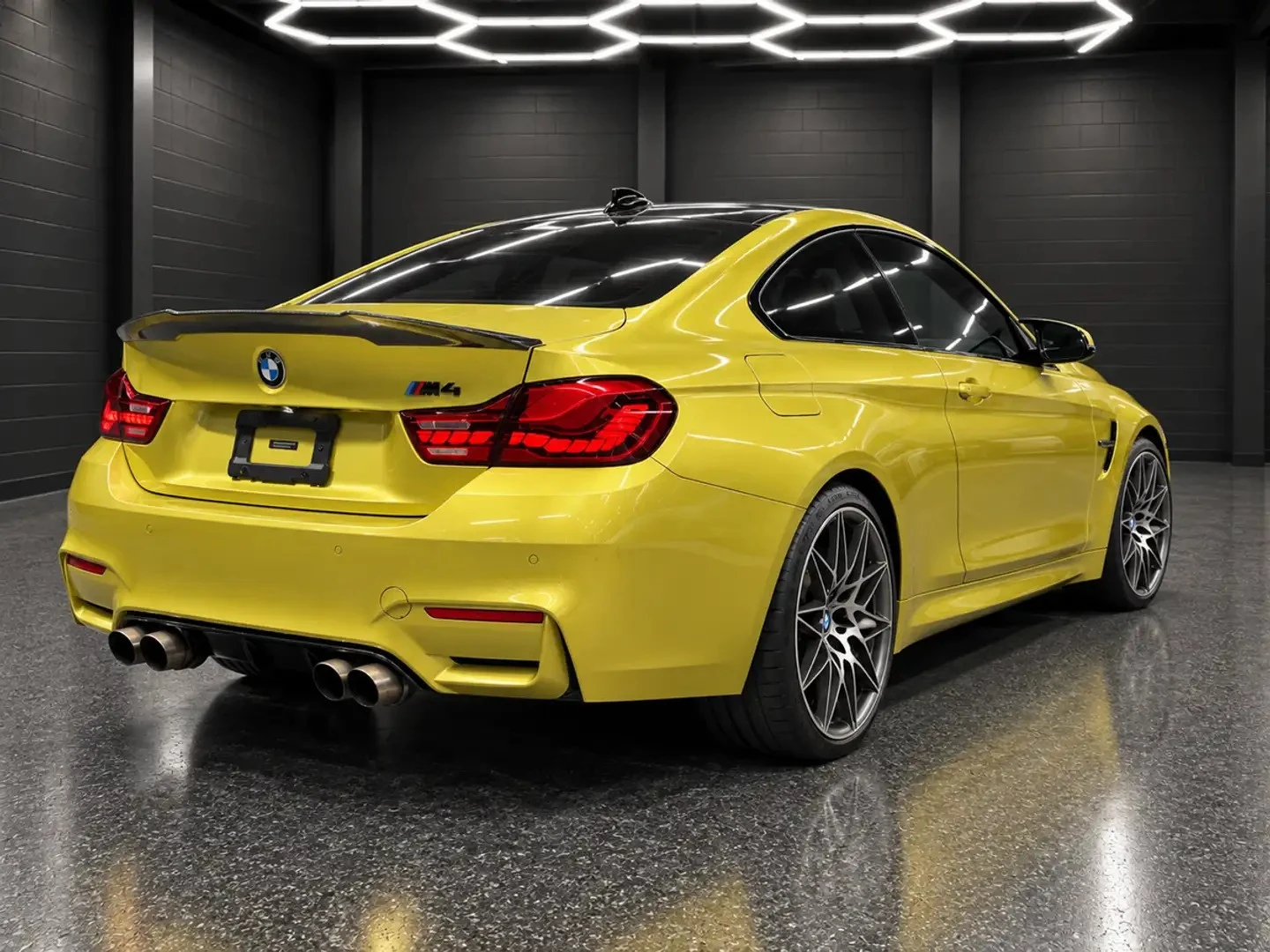 BMW M4 HERITAGE EDITION* STAGE 2* CTS Turbo* CARBON* КРАЙ, снимка 6 - Автомобили и джипове - 56315641