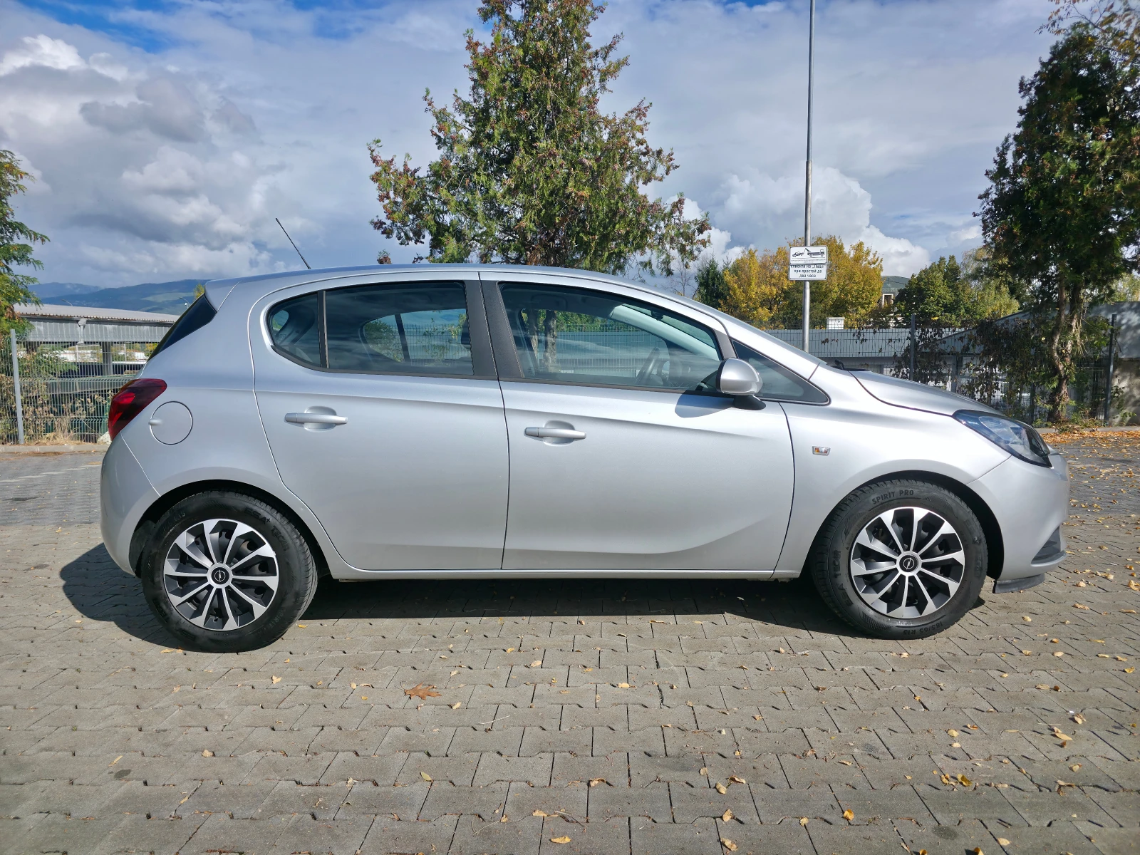 Opel Corsa 1.4 ECOTEC Automatic, снимка 7 - Автомобили и джипове - 56465694