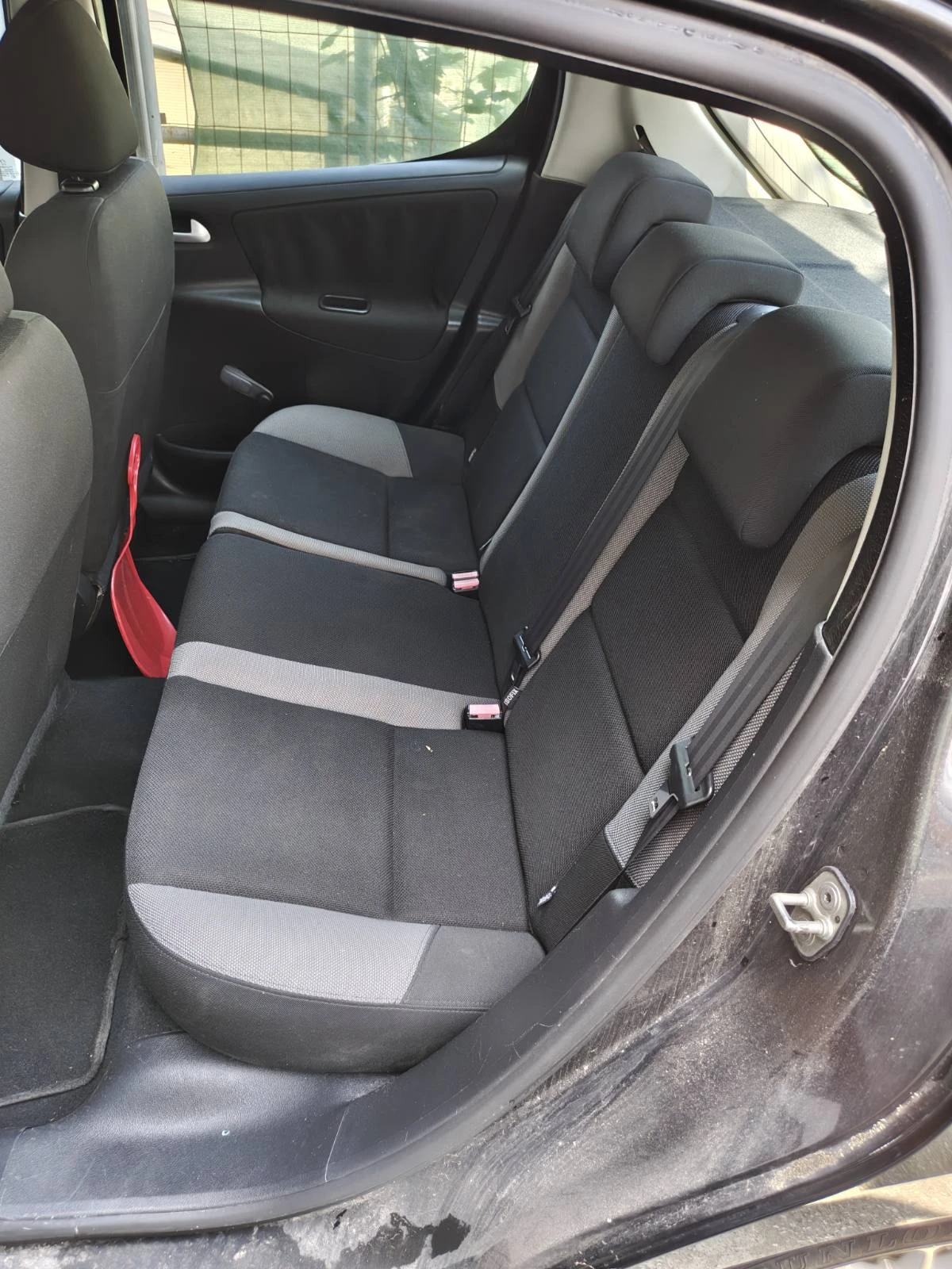 Peugeot 207, снимка 8 - Автомобили и джипове - 56487755