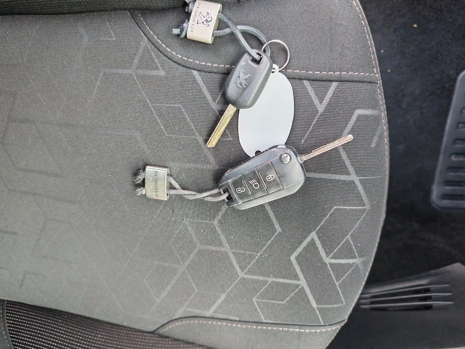 Peugeot 2008 1.4 HDI 68 KN | Mobile.bg � ����������� 14