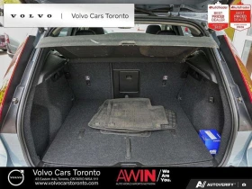 Volvo XC40 * B5 B Plus Dark Theme * CARFAX * , снимка 11