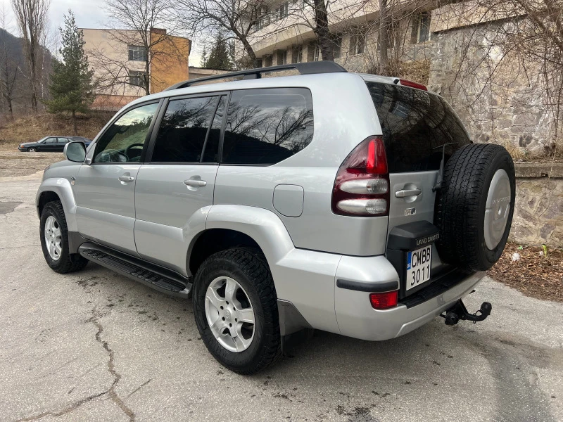 Toyota Land cruiser 3.0D-4D* 163h.p* КЛИМА* РЪЧКА* , снимка 2 - Автомобили и джипове - 40564913