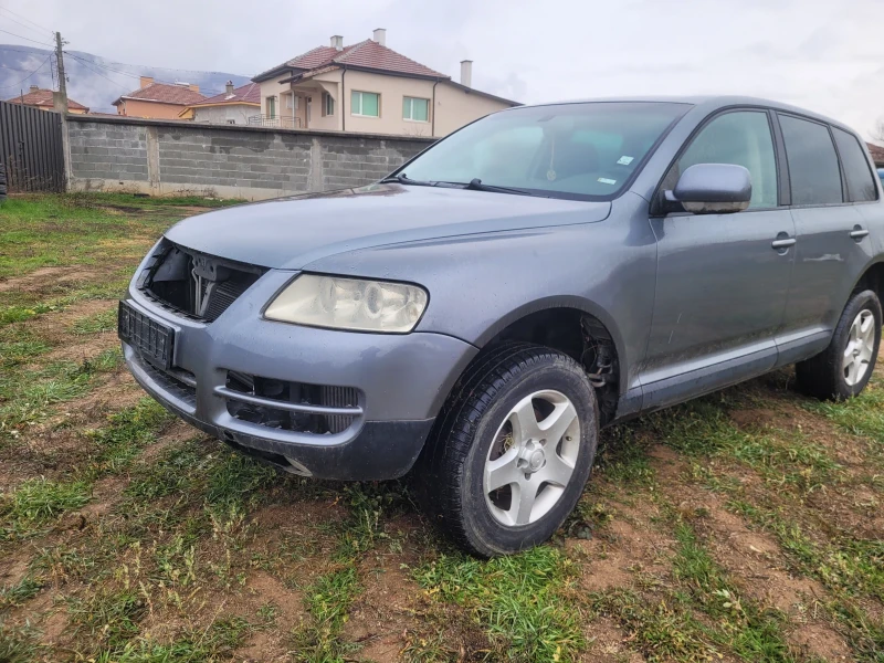 VW Touareg 2.5 TDI на части, снимка 1 - Автомобили и джипове - 48252519