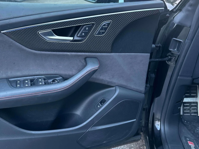 Audi RSQ8 * * CARFAX * * АВТО КРЕДИТ * * , снимка 14 - Автомобили и джипове - 53205922