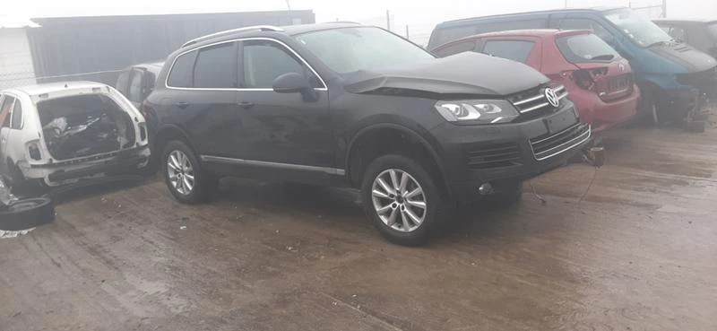 VW Touareg 3.0 TDI  , снимка 1 - Автомобили и джипове - 31356034