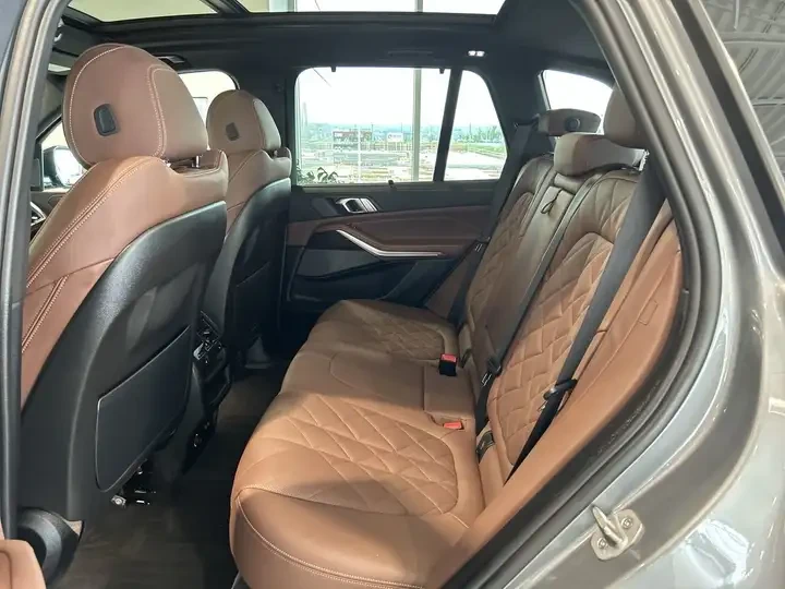 BMW X5 xDrive40i | Essential PKG | M Sport PKG| FULL| TOP, снимка 14 - Автомобили и джипове - 55656156