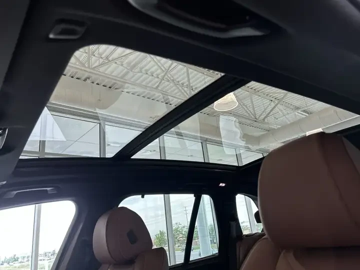 BMW X5 xDrive40i | Essential PKG | M Sport PKG| FULL| TOP, снимка 13 - Автомобили и джипове - 55656156