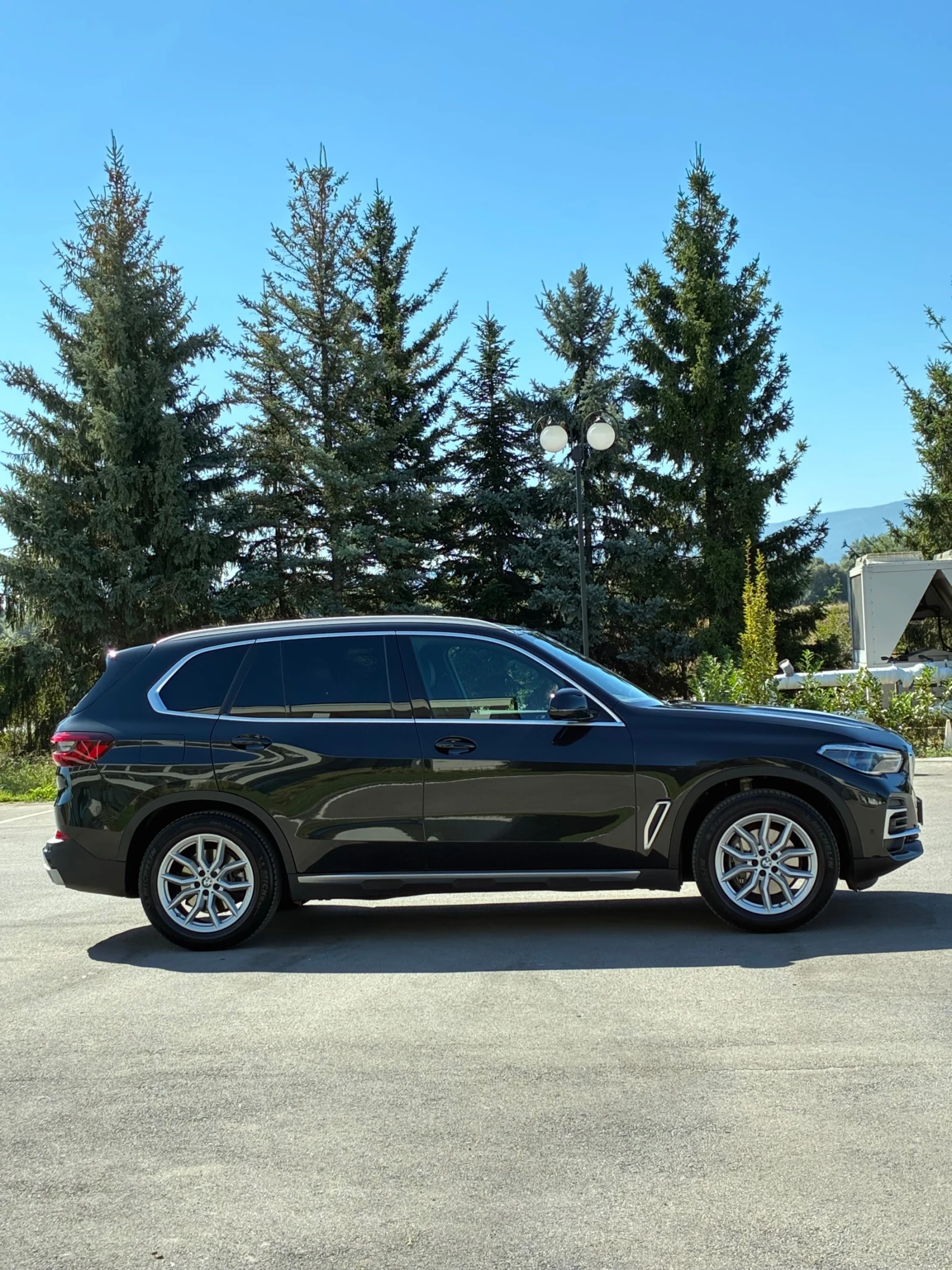 BMW X5 X-DRIVE 40i G05 - изображение 4