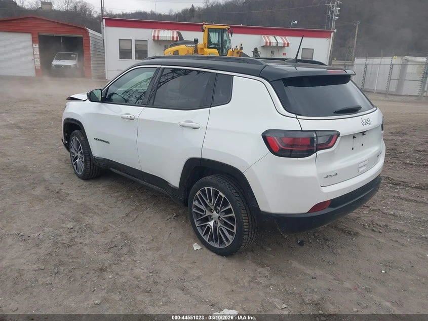 Jeep Compass 2.0l Limited 4X4, снимка 3 - Автомобили и джипове - 54122553