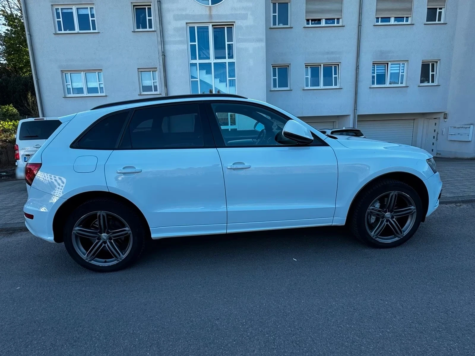 Audi Q5 3.0TDI/Quattro S-Line/245hp/ГЕРМАНИЯ/ТОП СЪСТОЯНИЕ, снимка 9 - Автомобили и джипове - 54410330