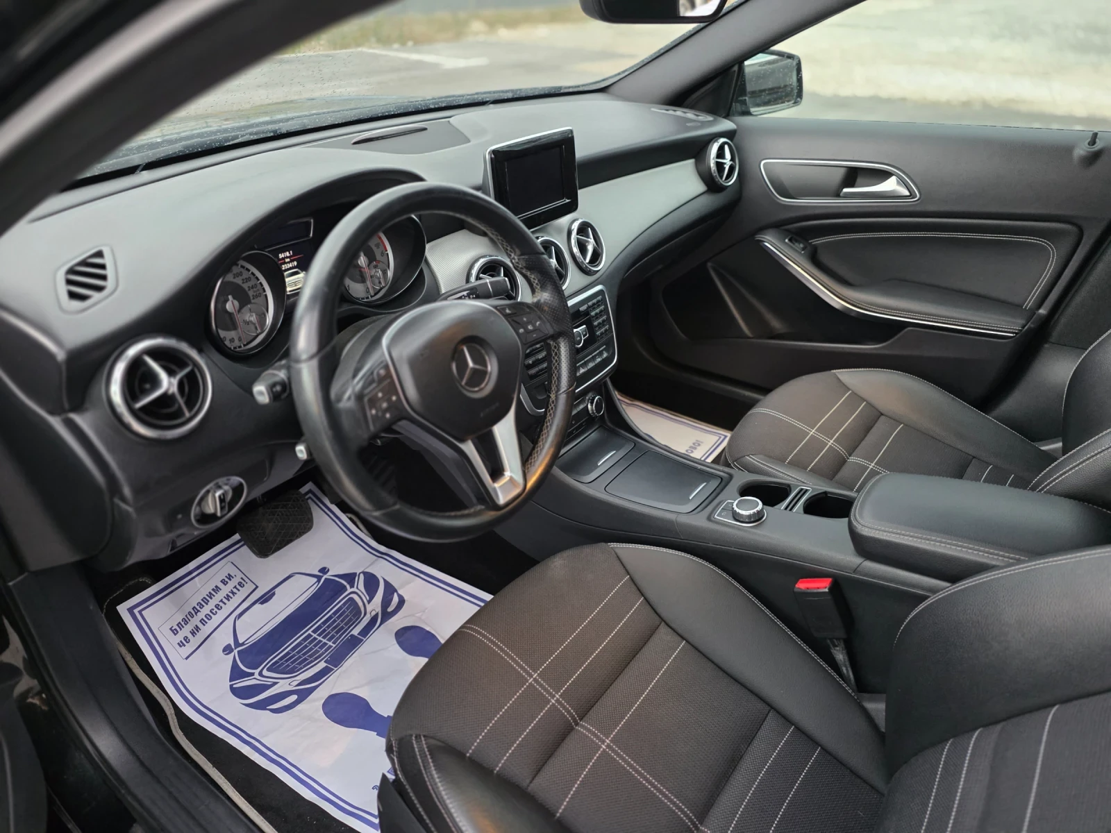 Mercedes-Benz GLA 200 4 Matic , снимка 9 - Автомобили и джипове - 55487177
