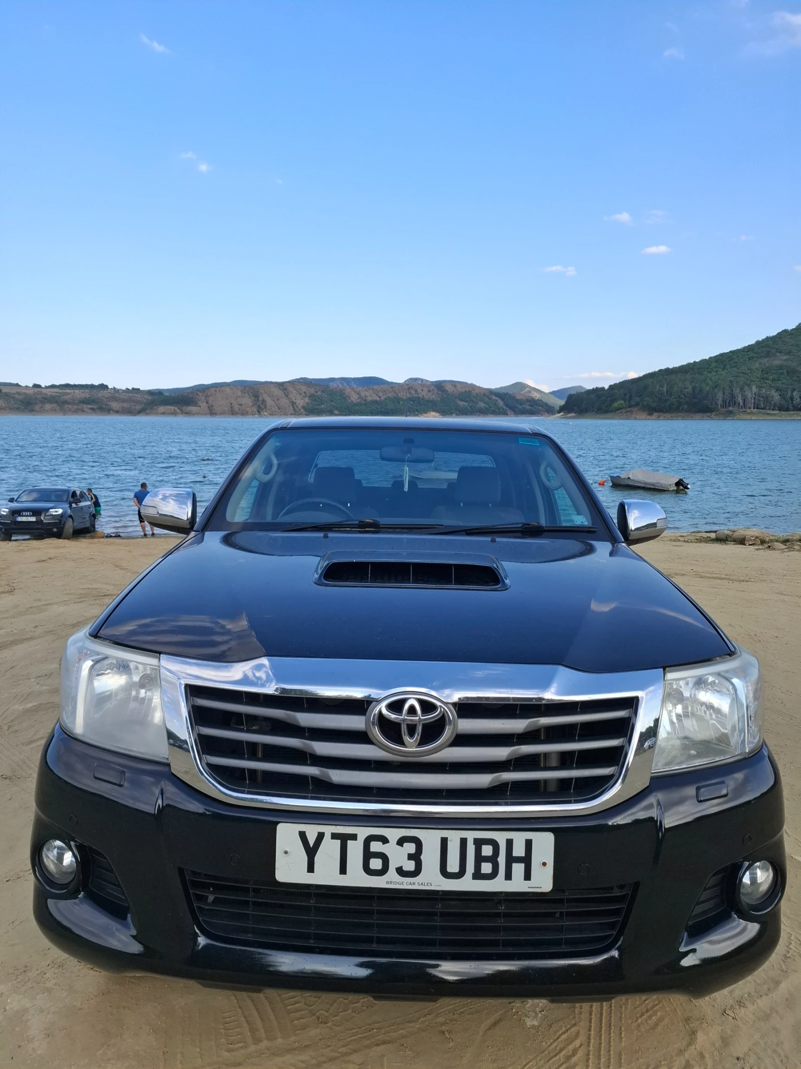 Toyota Hilux 3.0D4D, снимка 6 - Автомобили и джипове - 56069134