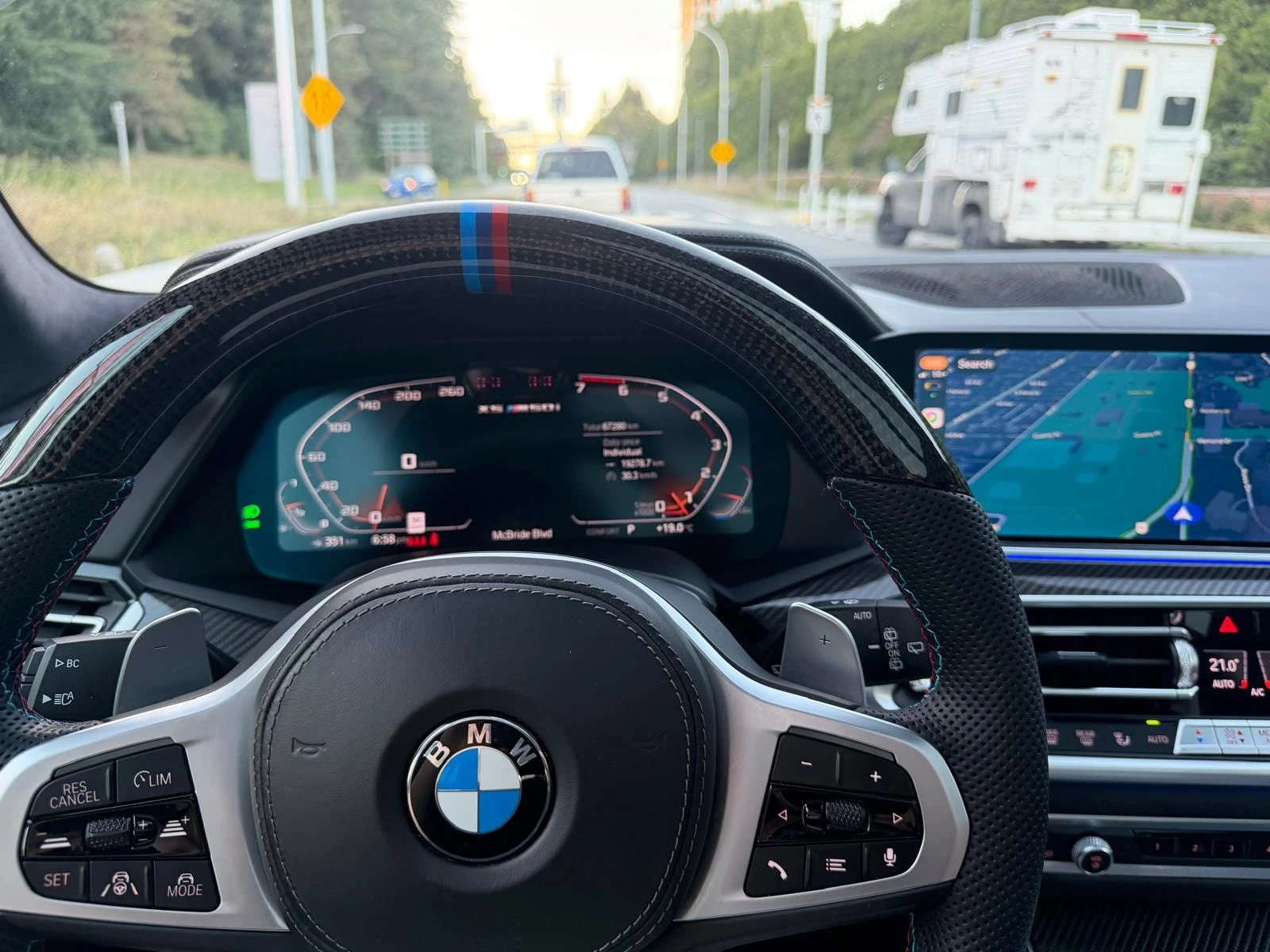 BMW X5 M50i* CARFAX* АВТОКРЕДИТ БЕЗ ПЪРВОНАЧАЛНА ВНОСКА* , снимка 8 - Автомобили и джипове - 56136900