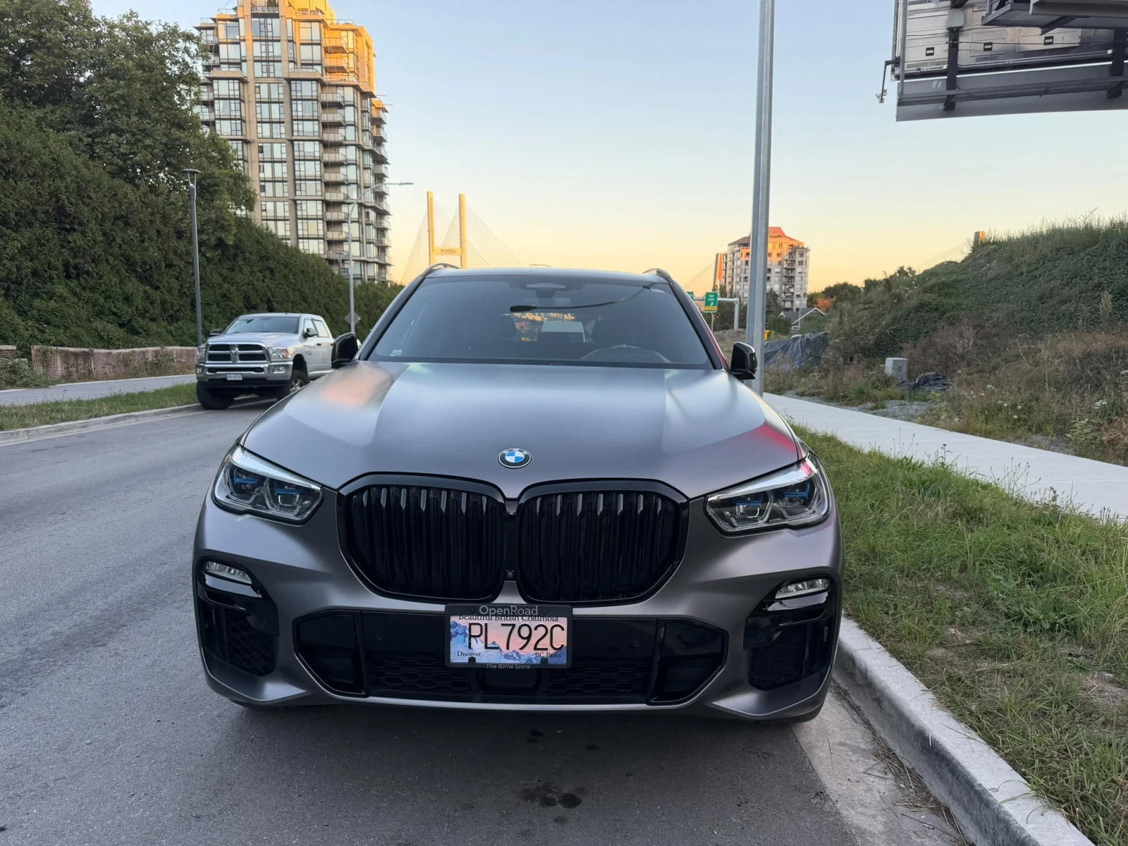 BMW X5 M50i* CARFAX* АВТОКРЕДИТ БЕЗ ПЪРВОНАЧАЛНА ВНОСКА* , снимка 5 - Автомобили и джипове - 56136900
