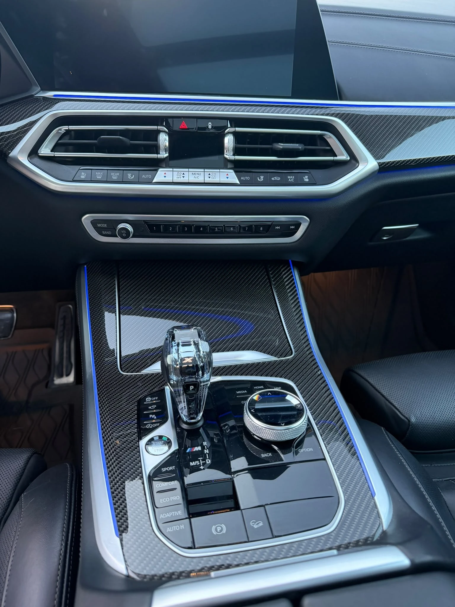 BMW X5 M50i* CARFAX* АВТОКРЕДИТ БЕЗ ПЪРВОНАЧАЛНА ВНОСКА* , снимка 9 - Автомобили и джипове - 56136900