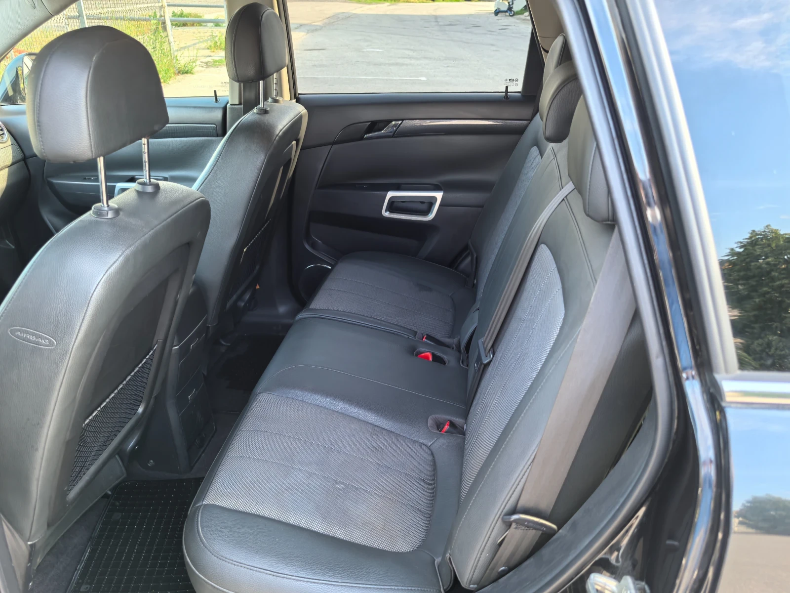 Opel Antara, снимка 7 - Автомобили и джипове - 56443142